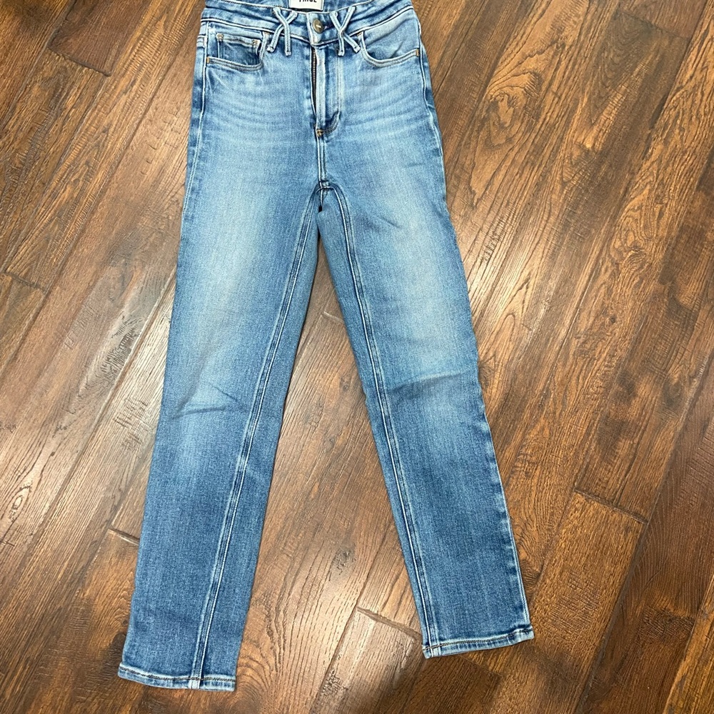 PAIGE Women's Mid-Wash cropped jeans